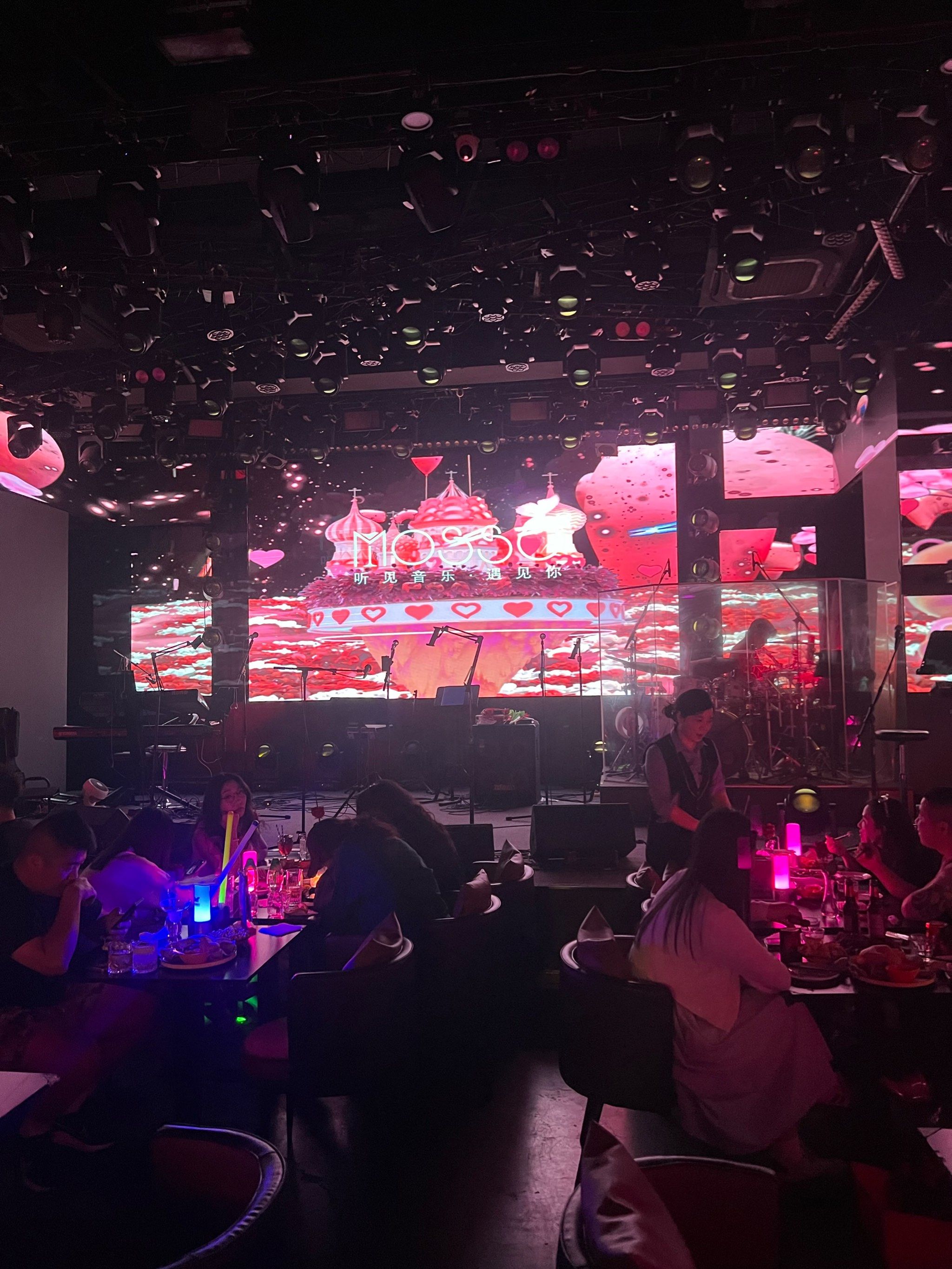 抚州商务ktv深度解析商务ktv什么意思-金溪县ktv预订